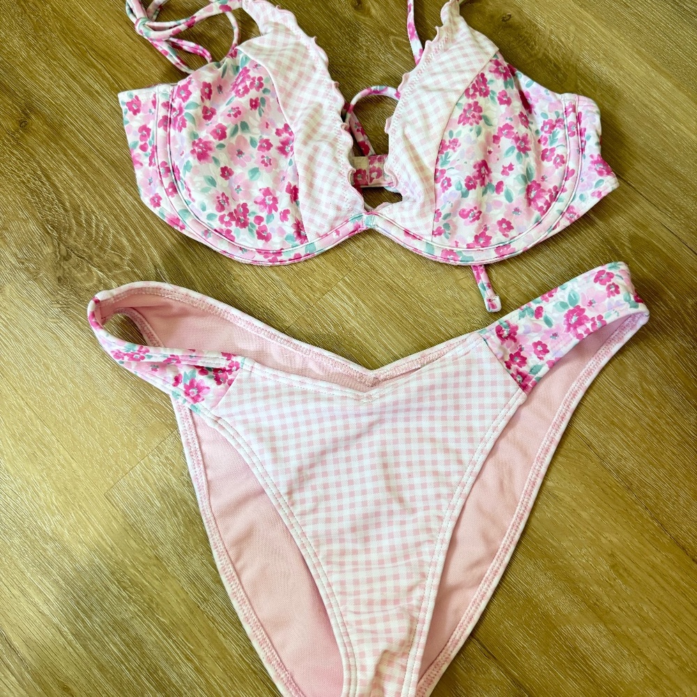 Hollister Co. Women's Multi Suit